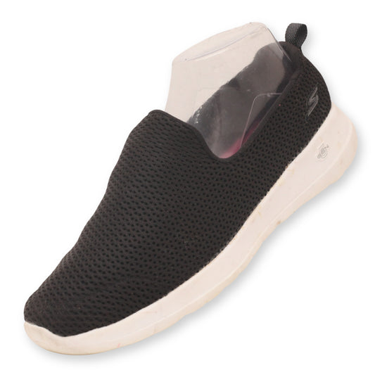 Skechers Goga Max Women Sneaker