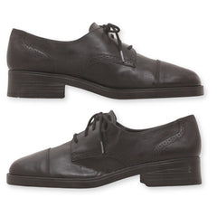 Carraige Court Women's Lace-Up Shoes