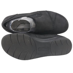 Baretraps Slip-On Women Shoes