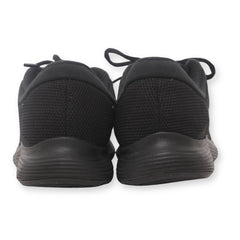 Nike Revolution 4