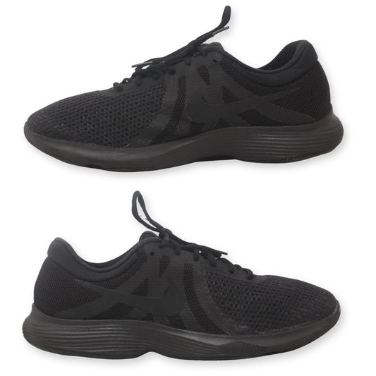 Nike Revolution 4