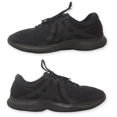 Nike Revolution 4