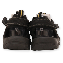 Closed-Toe Men's Sandal