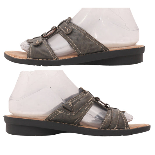 Clarks Women Slipper