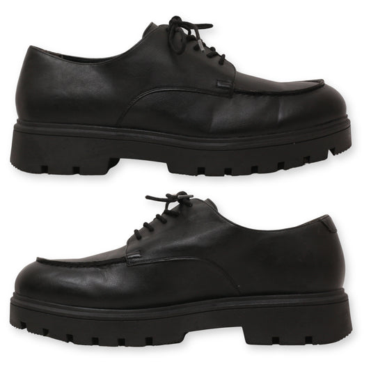 Lace-Up Men's Casual Shoes