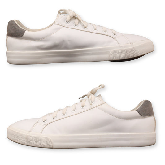 Comfortable Men's Lace-Up Sneakers