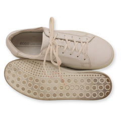 Ecco Women Lace-Up Sneaker