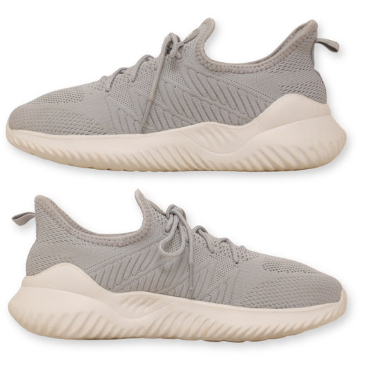 Comfortable Women's Lace-Up Sneaker