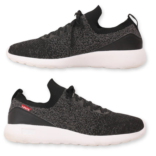Levi’s sneakers