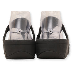 FitFlop Women T-Strap Slippers