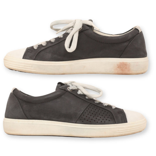ECCO Women's Lace-Up Sneaker