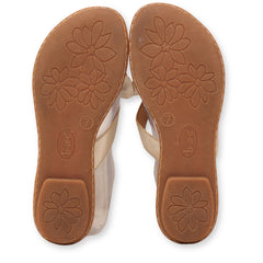 B.O.C Women's Flats Slipp    er