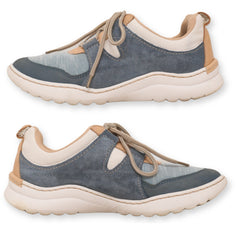 Clarks Lace-Up Women Sneaker
