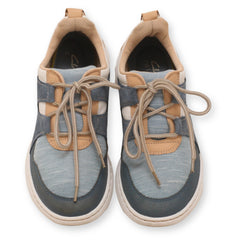 Clarks Lace-Up Women Sneaker