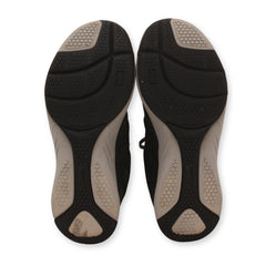 Clarks Lace-Up Women Sneakers