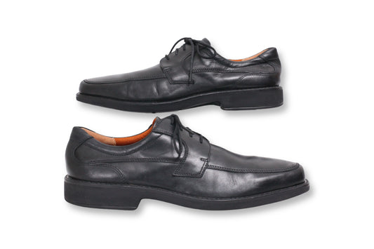 "Ecco" Seattle oxford