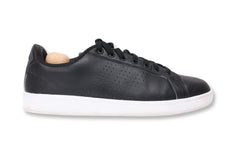 adidas Advantage Sneakers