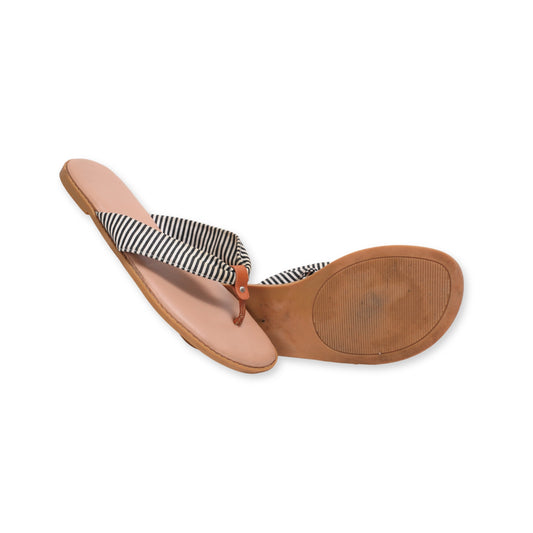 "Torrid" Flip Flop Flats