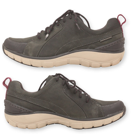 Clarks Wave Walk Women Shoes