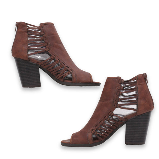 Viva Open Peep Toe Cutout Block Heel Bootie