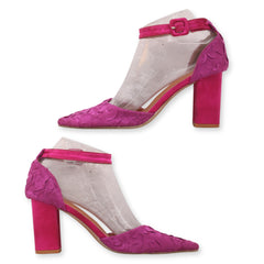 Comfortable Women's Pointed-Toe Heel