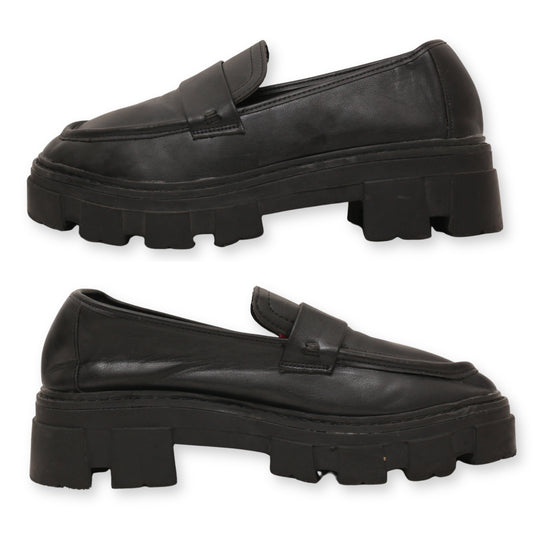 No Boundaries Slip-On Women Shoes