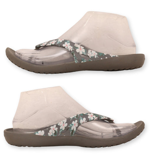 CROCS Women Flip-Flop Slipper