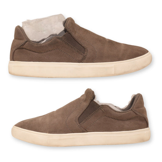 Izod Women's Slip-on Shoes