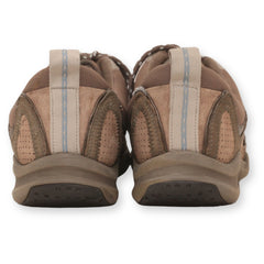 Clarks Wave Womens Sneakers
