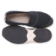 Easy Spirit Women's Twist Slip-On Sneaker