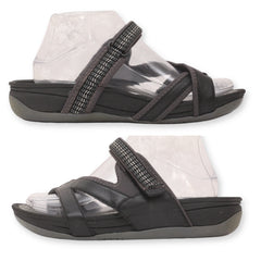 Yuu Women's Platform Sandal