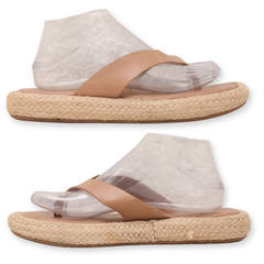 Universal Thread Flip-Flop Slipper