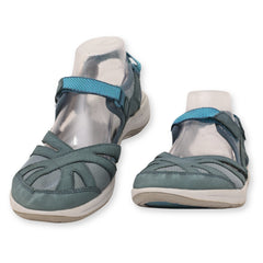 Easy Spirit Closed Toe Sandals