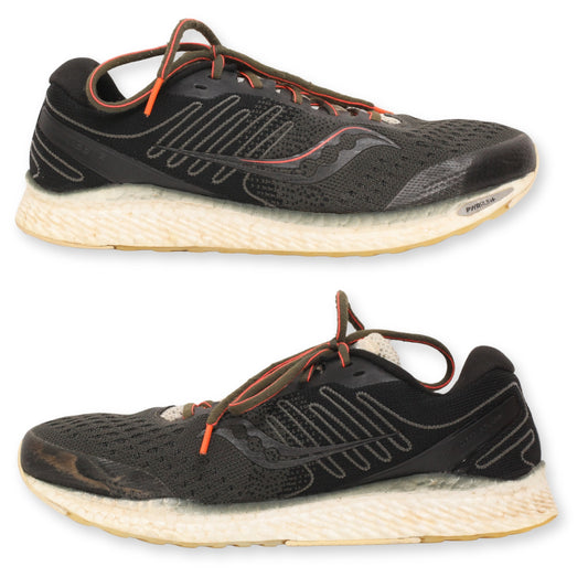 SAUCONY TRIUMPH 17
