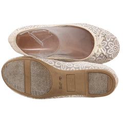 American Eagle Flat Pumps
