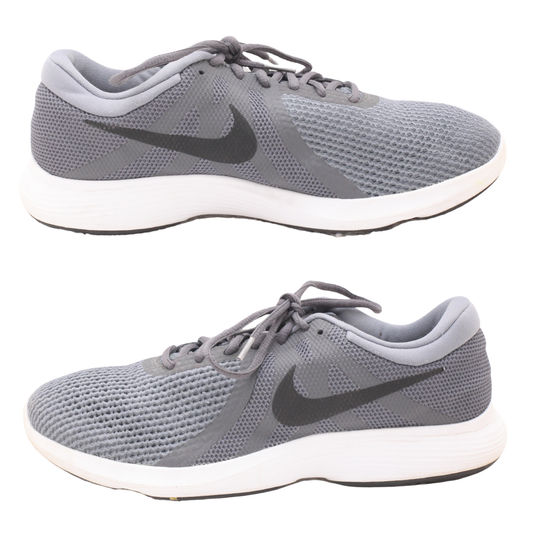 Nike Revolution 4