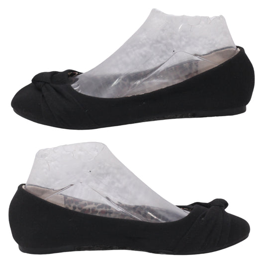 Charles Albert Women Pumps
