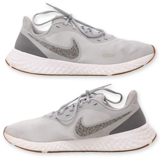 Nike Revolution 5 Premium