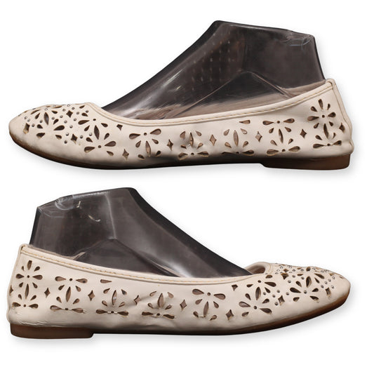 Belladia Perforated Ballerina Women flats