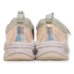 Clove Women's Sneaker