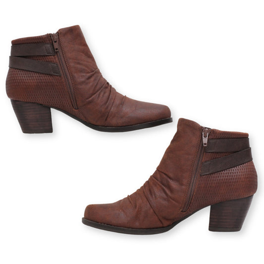 Bare Trapes Ankle Lenght Boots
