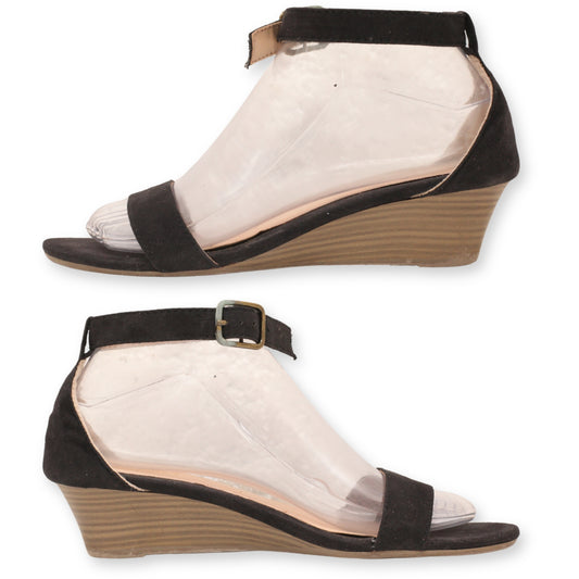 Old Navy Women Ankle Strap Sandal