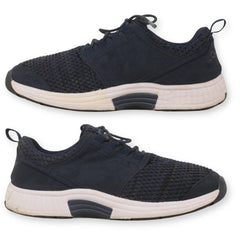Orthofeet Womwn Lace-Up Sneaker