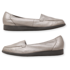 Easy Spirit Women's Flat Pumps