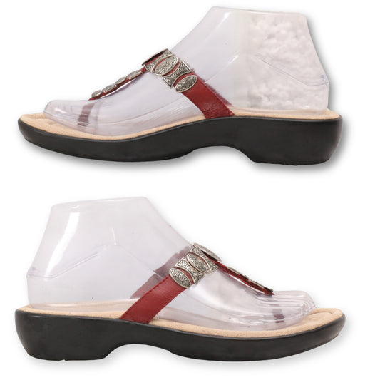 MINNIETONKA T-Straps Sandals