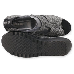 White mt. Women's Sandals