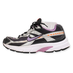 Nike Initiator