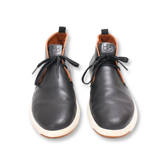 CHUKKA BOOTS By "Hole Haan"