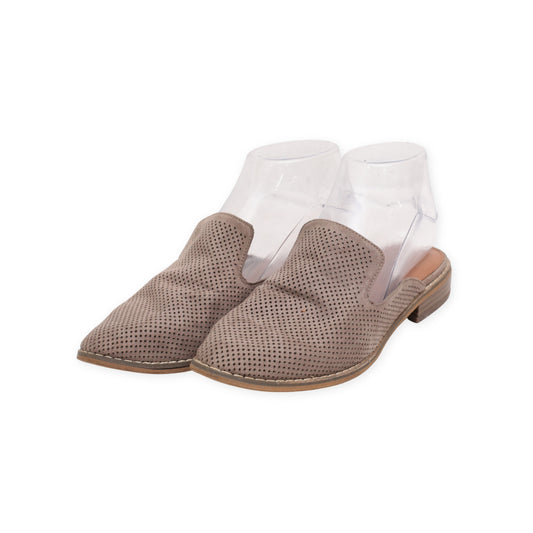 "Indigro rd." Mule Style Sandals