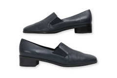 "Trotters" Pumps Heels